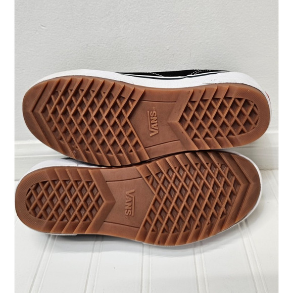 VANS women's Seldan Platform ST Shoes black size 6 - Picture 3 of 6